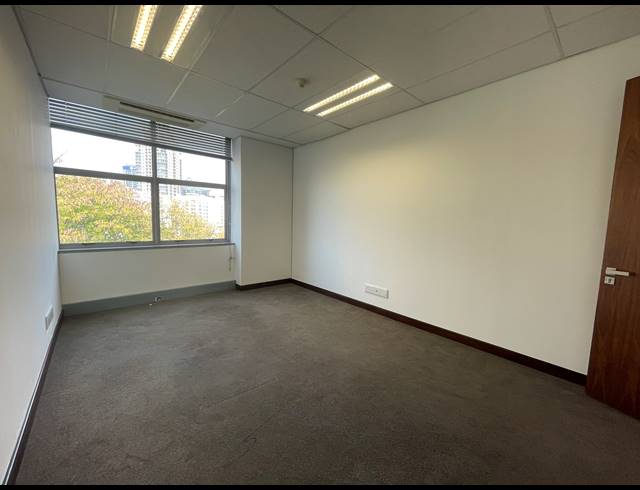 1,971M² OFFICE TO LET IN SANDTON CENTRAL
